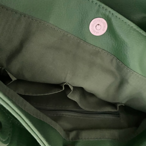 Miniucci green and silver purse - Picture 3 of 4